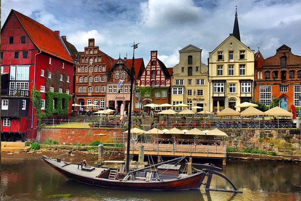 USAC study abroad in Germany alum Colorful buildings and a canal in Germany